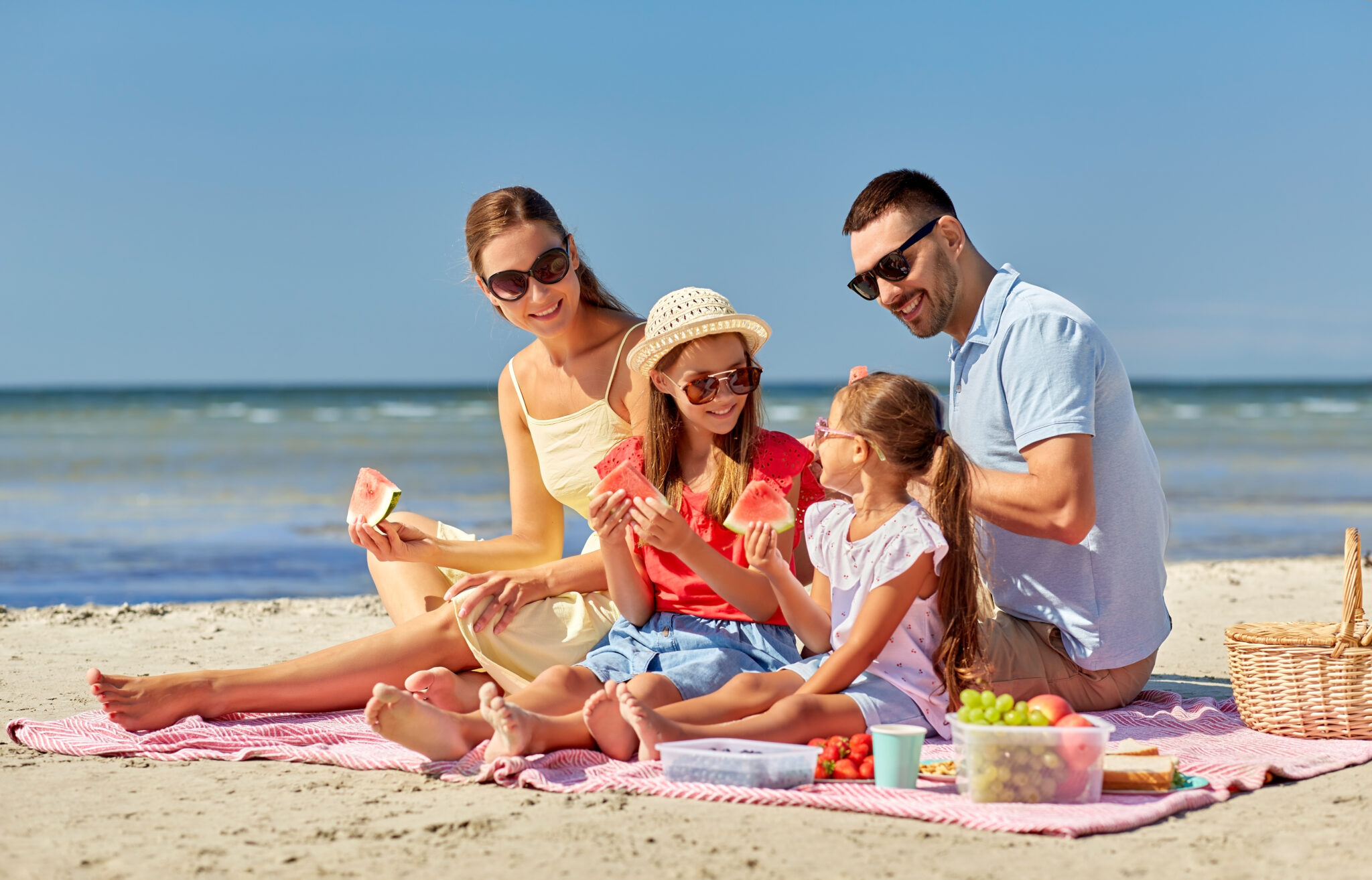Family,,Leisure,And,People,Concept,-,Happy,Mother,,Father,And
